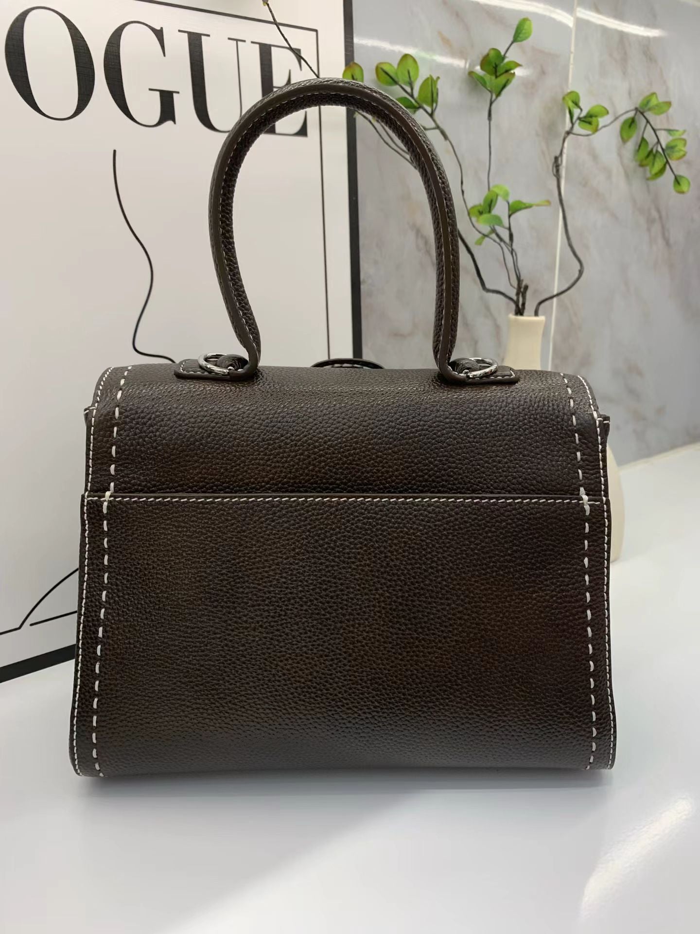 [PD1133] Luxury grade Barenia leather flap bag — available in small (18 cm), 20 cm, and 25 cm sizes; smooth, delicate, structured design; crossbody style. PD1133