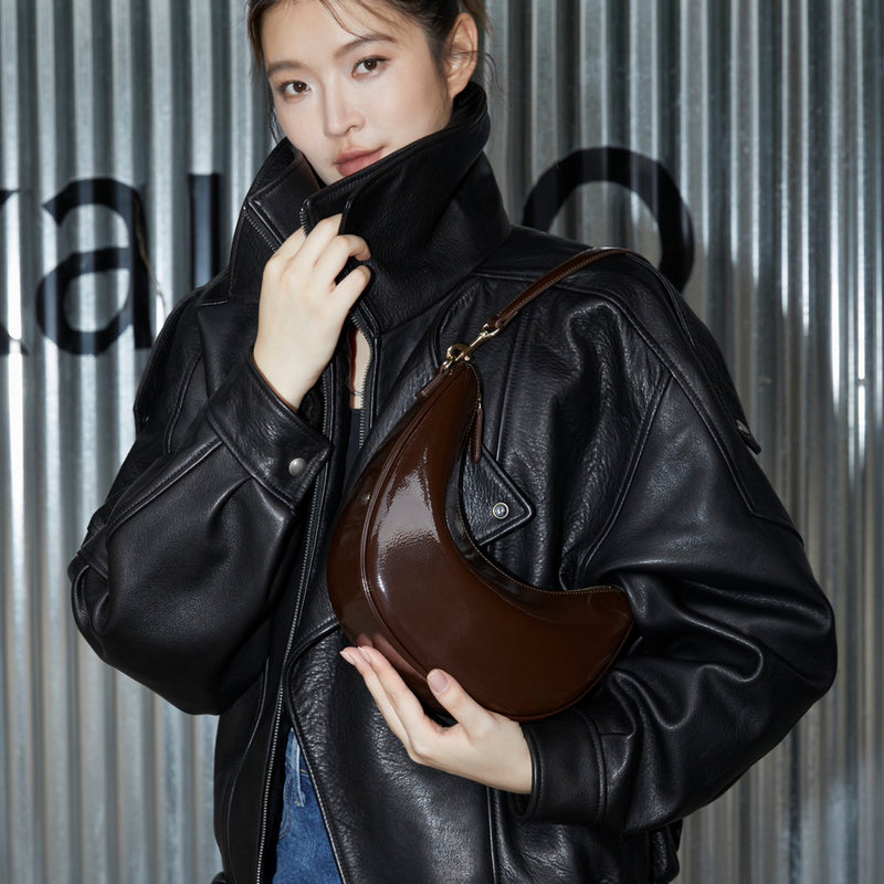 [PD0773] High-Quality Patent Cowhide Leather Women's Handbag, Shoulder and Underarm Bag with Asymmetrical Crescent Design PD0773