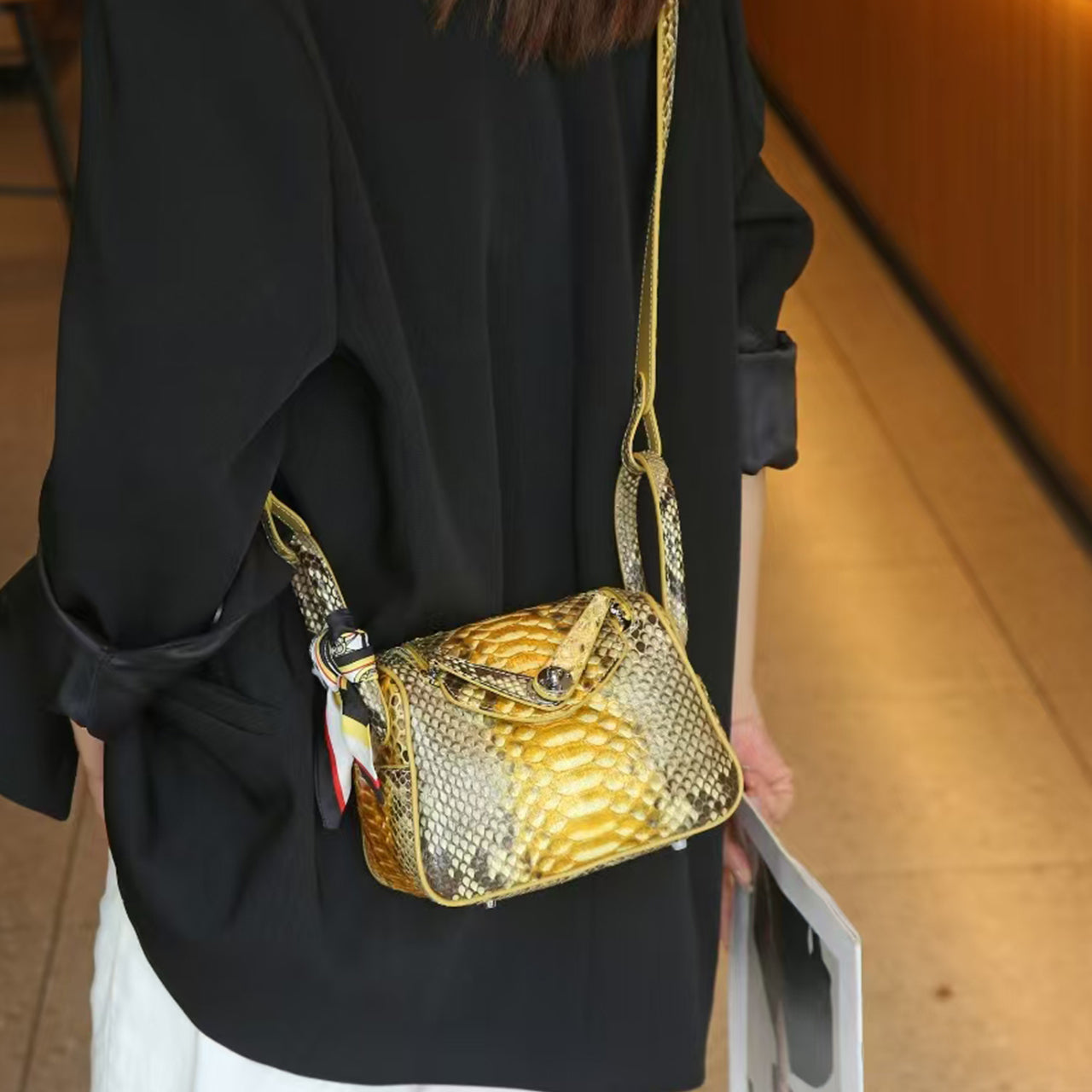 [PD0798]19cm Luxury Grade Leather Handbag Women's Crossbody Bag Shoulder Bag Sling Bag PD0798