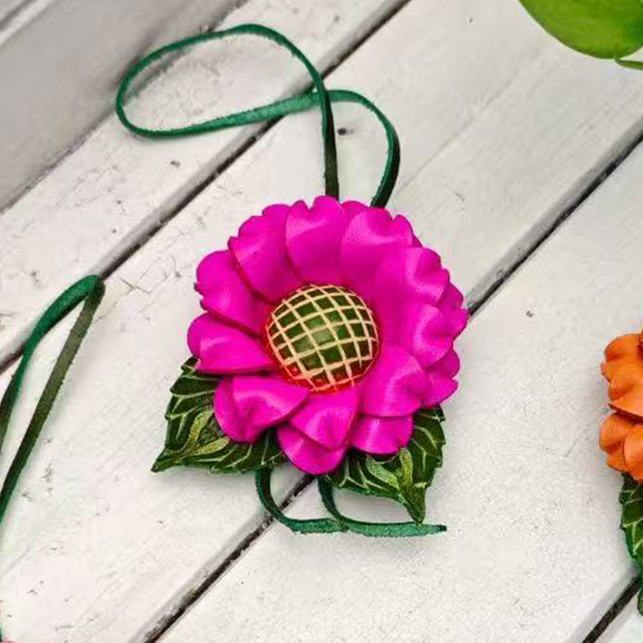 [PD0817] Vegetable tanned cowhide handmade sunflower bag charm PD817