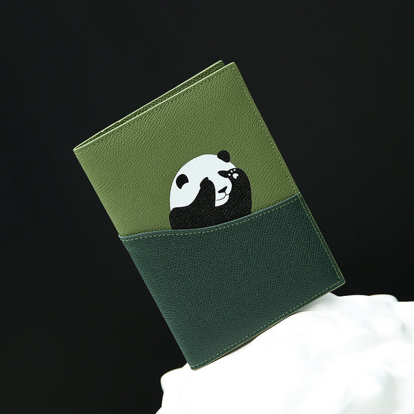 [PD0839] High Quality Cowhide Leather Passport Case Bifold Wallet Panda Travel Card Case PD0839