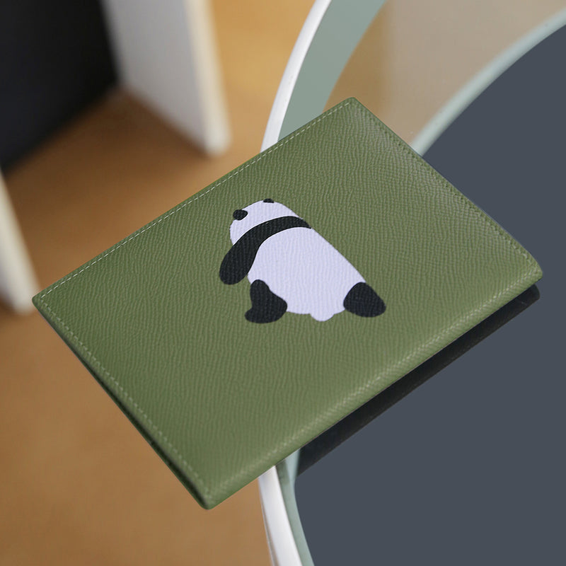 [PD0839] High Quality Cowhide Leather Passport Case Bifold Wallet Panda Travel Card Case PD0839