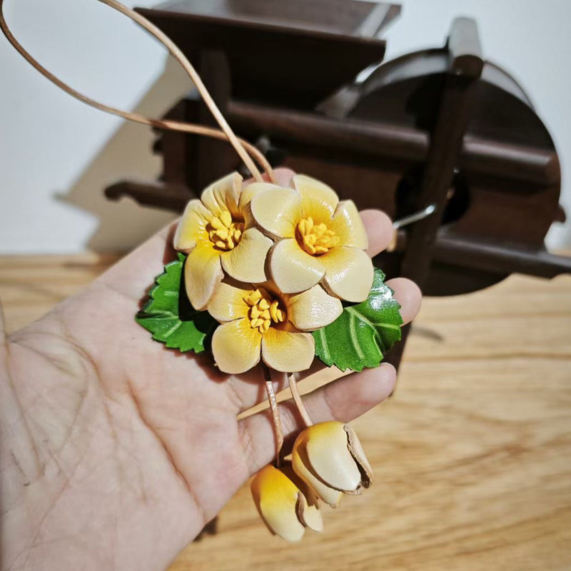 [PD0850] Handmade flower bag charm in vegetable tanned cowhide leather PD0850