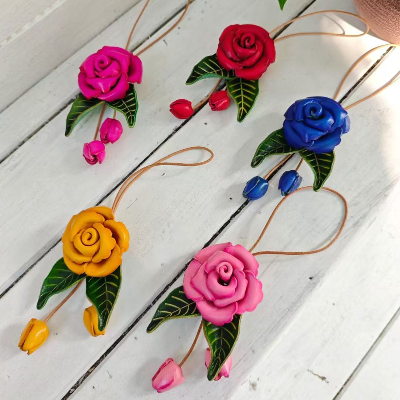 [PD0871]Handmade Top Grain Vegetable Tanned Cowhide Rose Bag Pendant PD0871