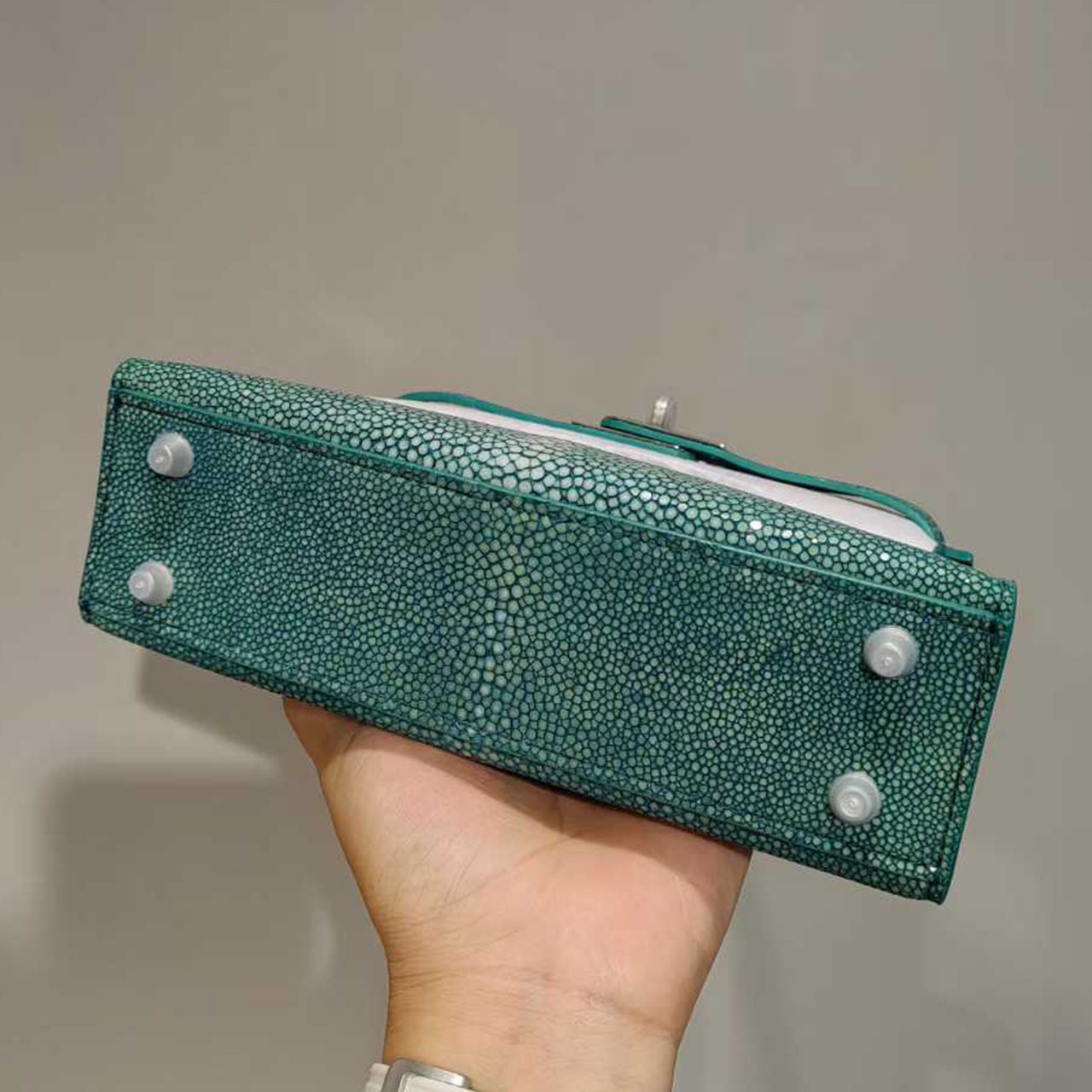 [PD1001] High end limited edition stingray leather handmade stitches kk style crossbody hand bag gift out PD1001