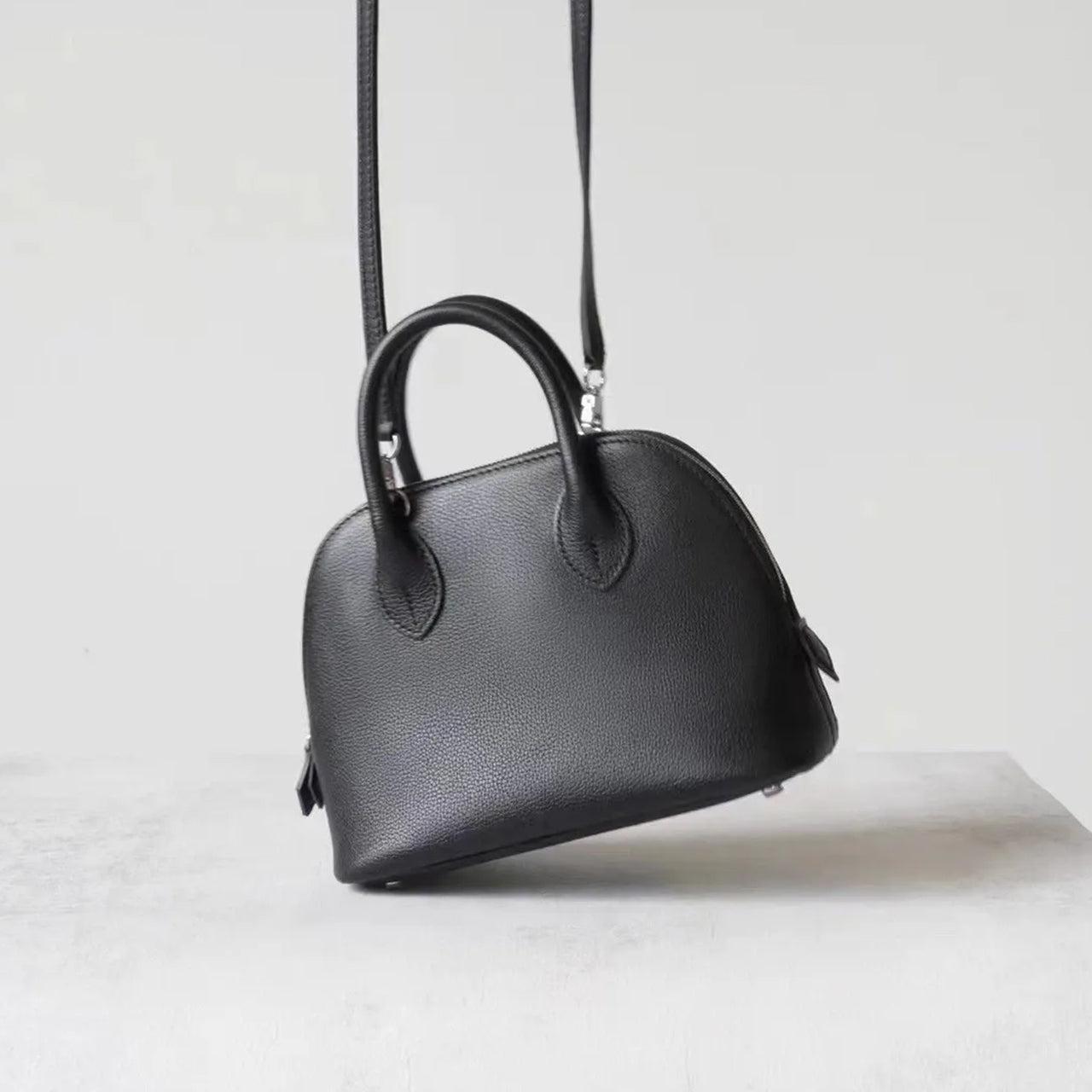 [PD1083] 19cm High-Quality Top-Grain Cowhide Leather Women's Tote Shell Bag Lightweight Classic Shoulder Bag Crossbody Bag Genuine Leather Women's Handbag PD1083