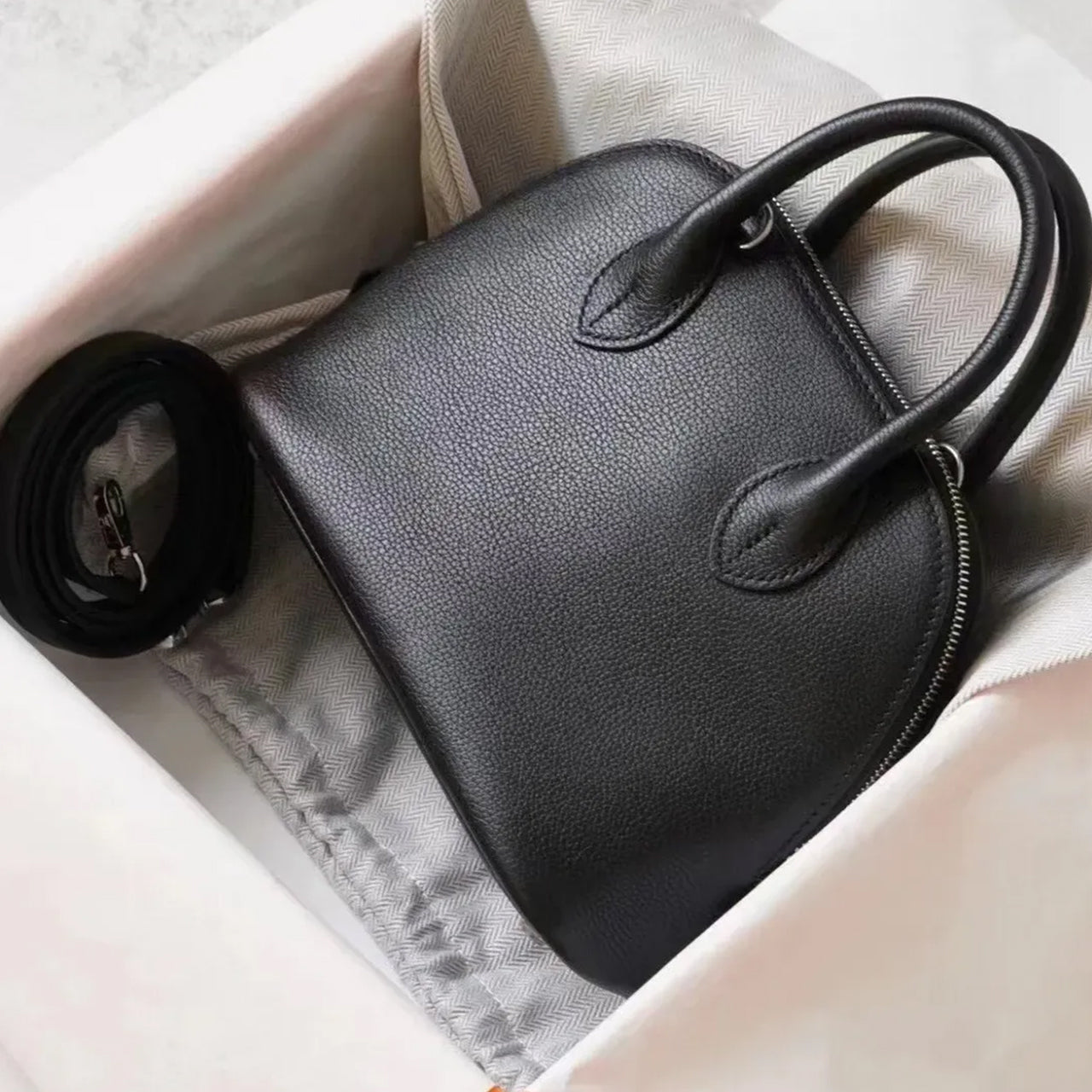 [PD1083] 19cm High-Quality Top-Grain Cowhide Leather Women's Tote Shell Bag Lightweight Classic Shoulder Bag Crossbody Bag Genuine Leather Women's Handbag PD1083