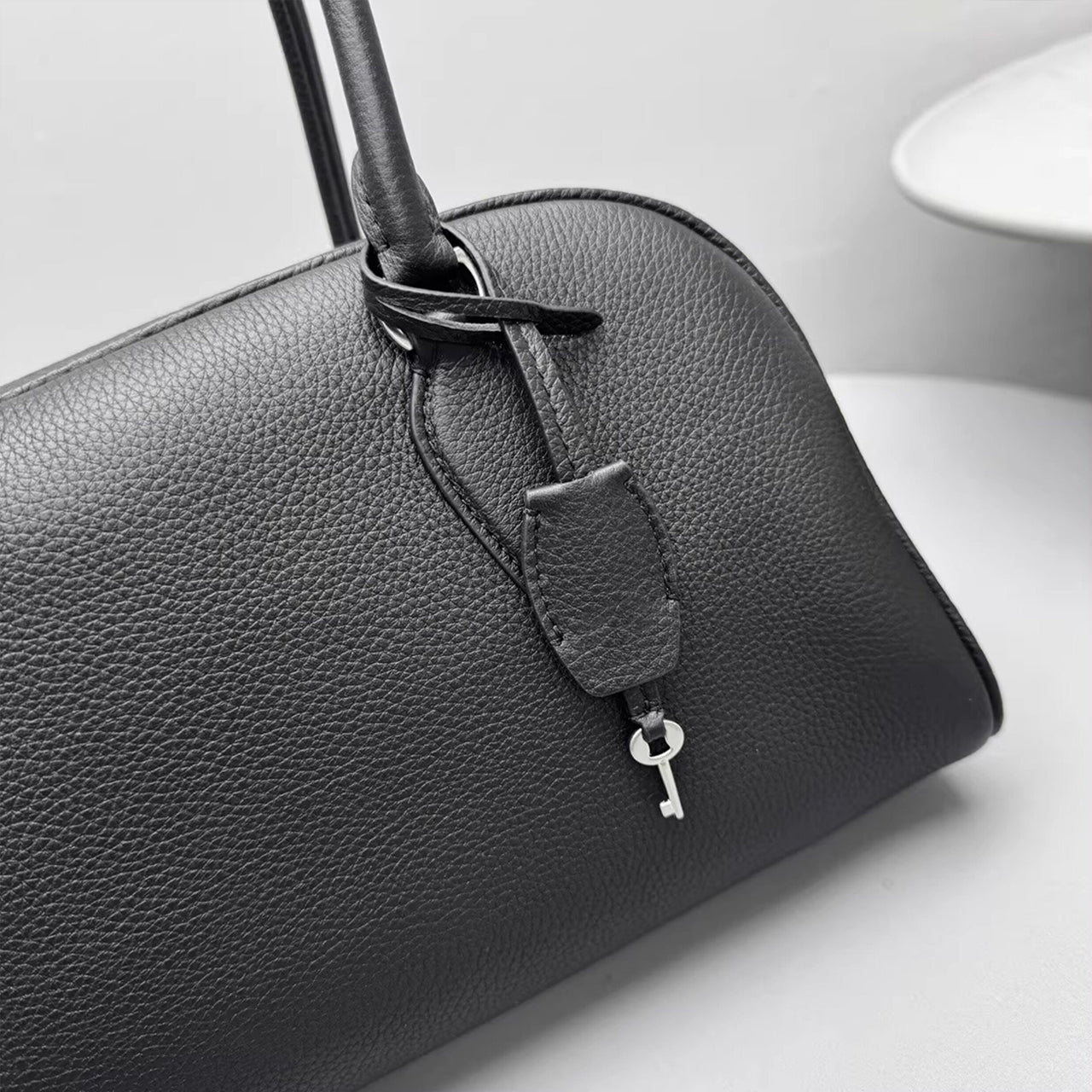 [PD1108] Genuine Natural Tumbled Top-Grain Cowhide bowling Boston Soft breathable with patina beauty French style size 32cm shoulder baguette bag PD1108