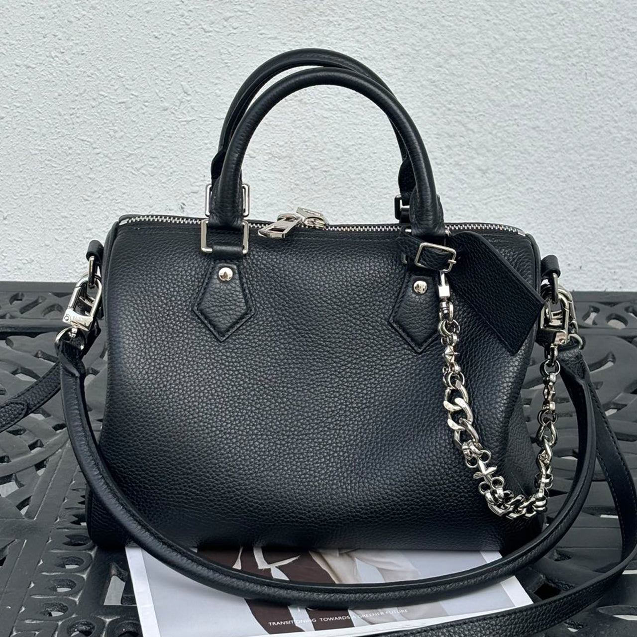 [PD1118] Classic Boston Handbag – Premium Top-Grain Cowhide Leather, Large Capacity, Soft Leather, Suitable for Shoulder or Crossbody Wear PD1118