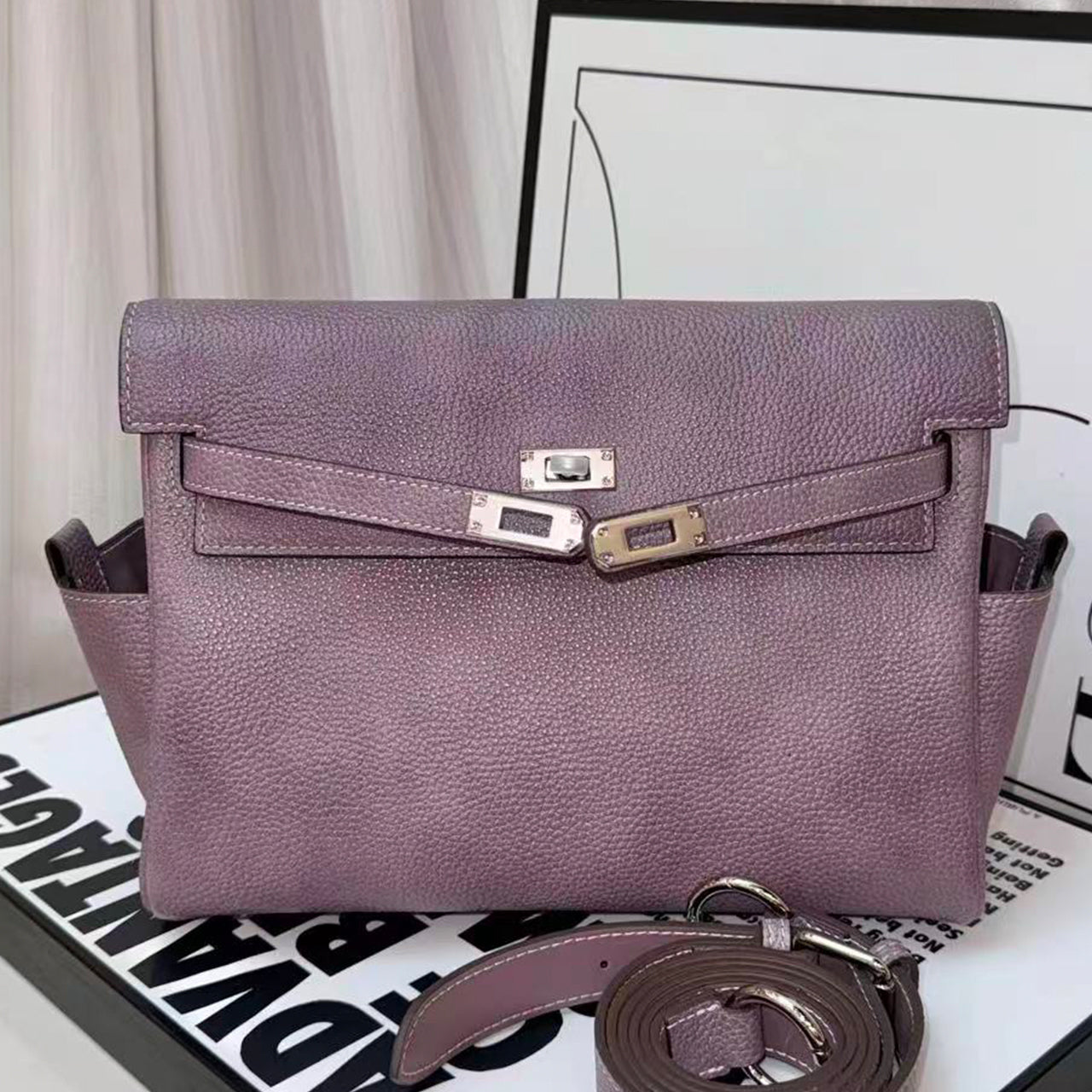 [PD1129] Luxury grade barenia faubourg leather messenger bag size 25cm medium crossbody shoulder wear cowhide leather unisex roomy soft two tone PD1129