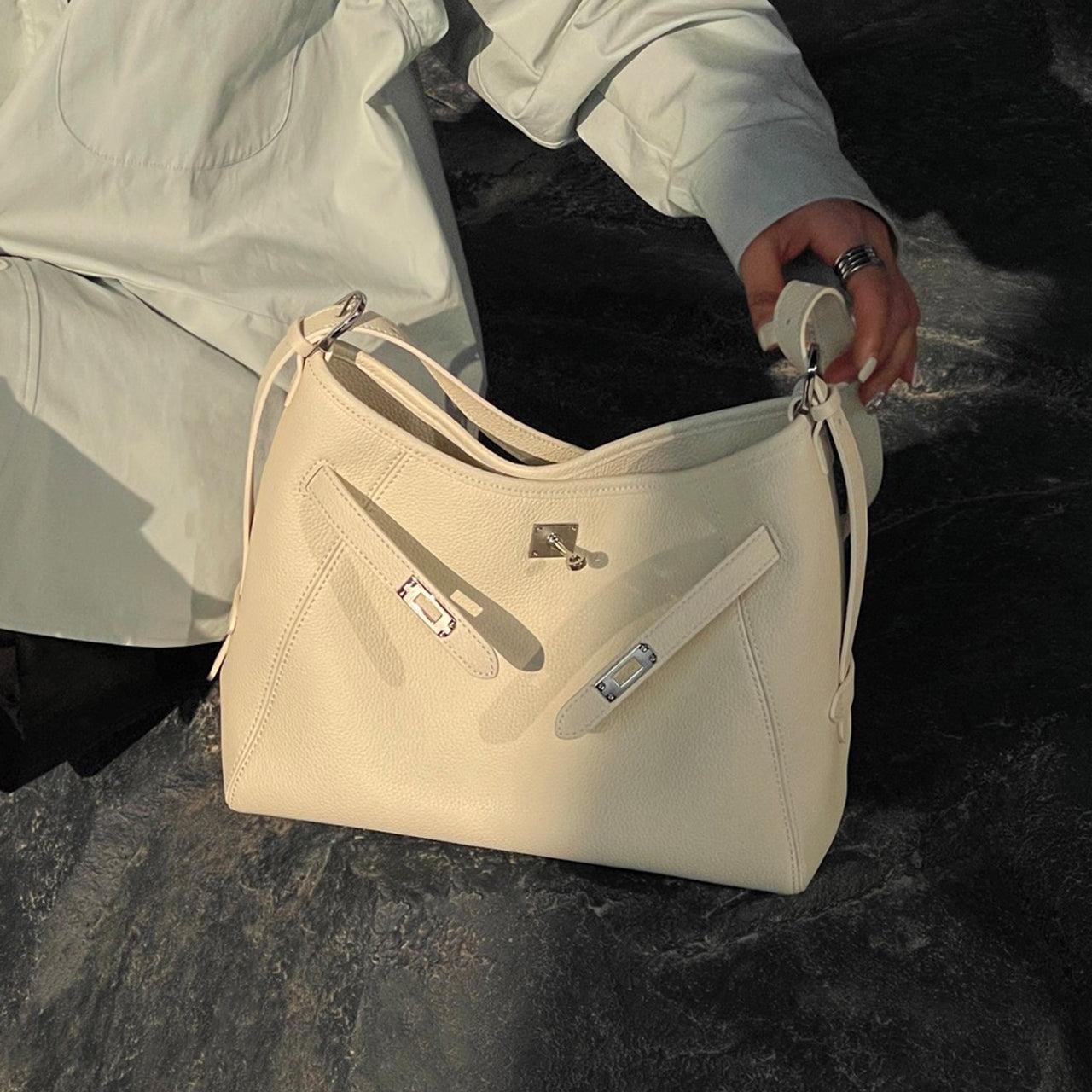 PD1136 High-quality top-grain cowhide leather shoulder/crossbody bag PD1136