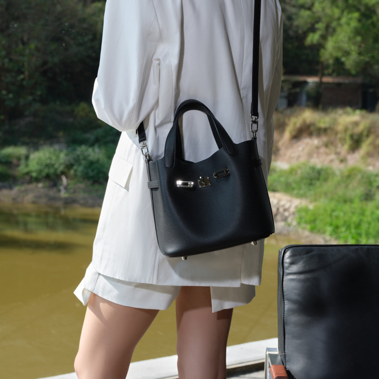 [PD1137] Luxury Premium Top-Grain Cowhide Leather Bucket Bag | High-Quality Togo Leather Shoulder/Crossbody/Sling Bag | Giftable Genuine Leather Handbag PD1137