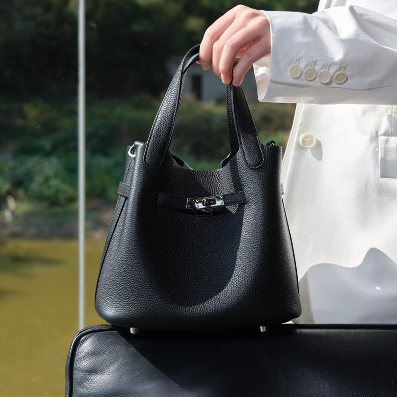 [PD1137] Luxury Premium Top-Grain Cowhide Leather Bucket Bag | High-Quality Togo Leather Shoulder/Crossbody/Sling Bag | Giftable Genuine Leather Handbag PD1137