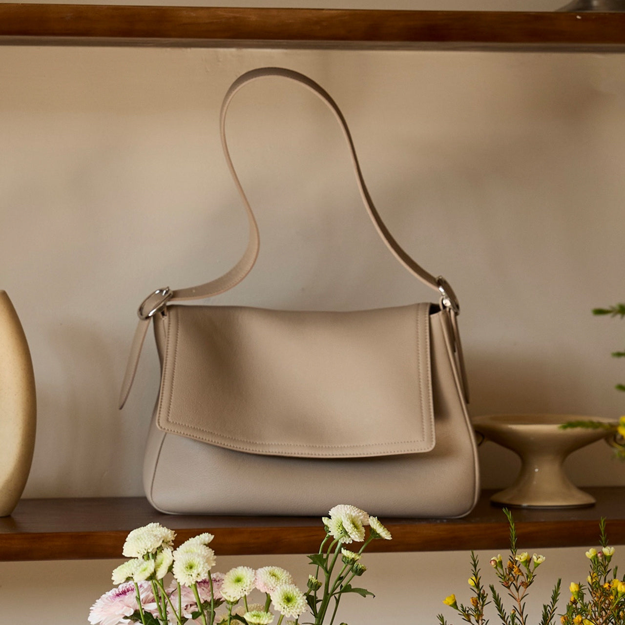 [PD1143] Top Grain Cowhide Leather Flap Shoulder & Crossbody Bag, Small Pebble Grain, Genuine Leather Sling bag, Classic Women's Crossbody Bag PD1143