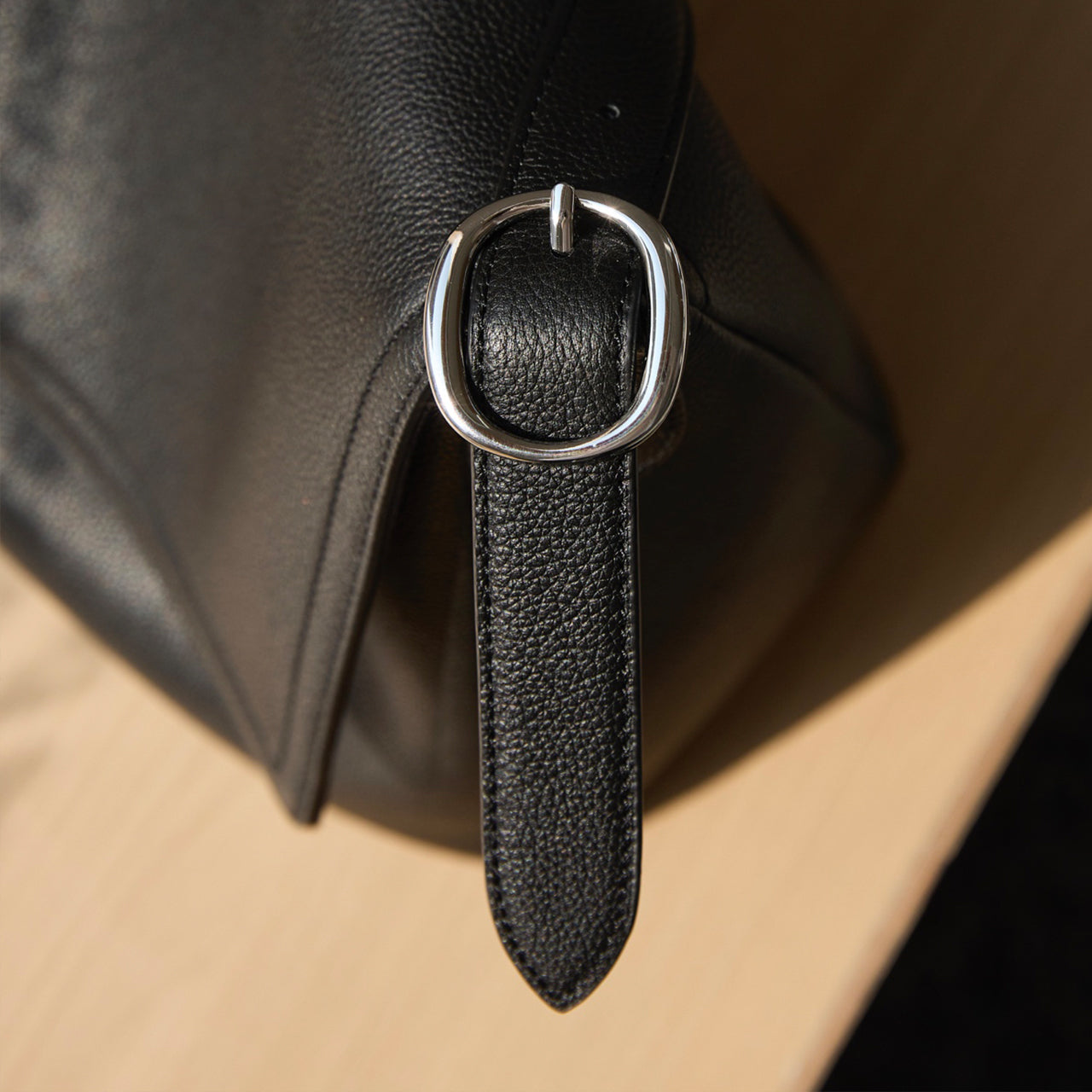 [PD1143] Top Grain Cowhide Leather Flap Shoulder & Crossbody Bag, Small Pebble Grain, Genuine Leather Sling bag, Classic Women's Crossbody Bag PD1143