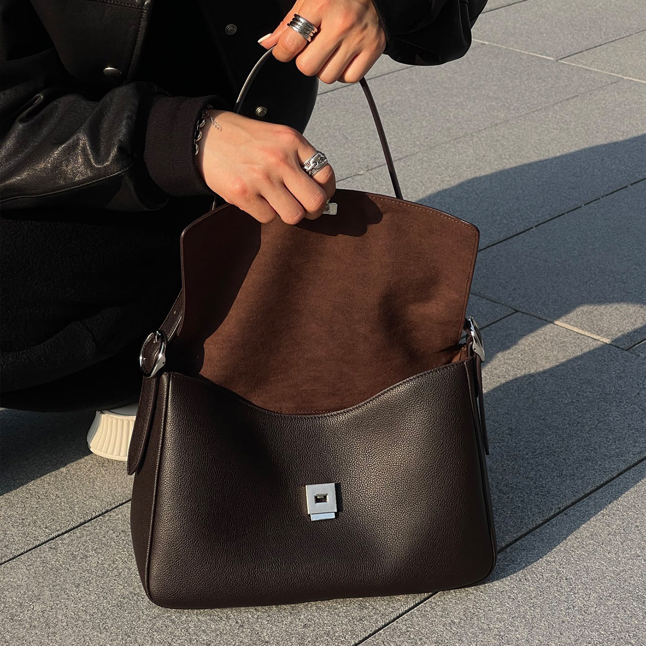 [PD1143] Top Grain Cowhide Leather Flap Shoulder & Crossbody Bag, Small Pebble Grain, Genuine Leather Sling bag, Classic Women's Crossbody Bag PD1143
