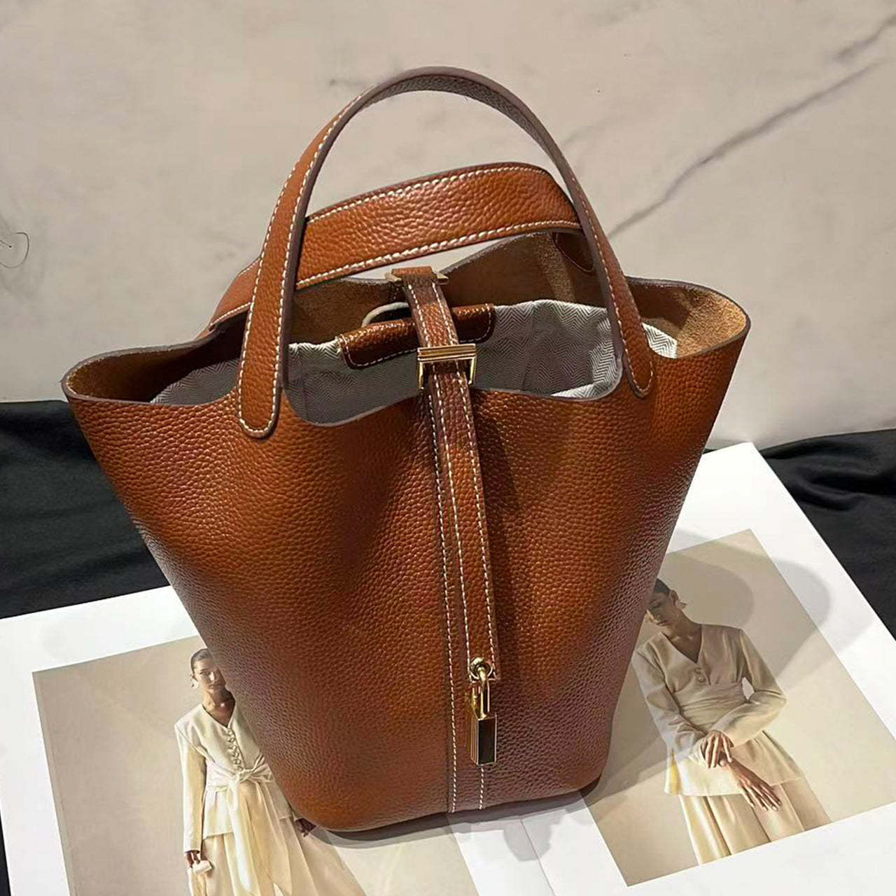 [PD1145] Barenia Faugurg leather size 18cm  Smooth Soft bucket bag with woven pouch for women [PD1145]
