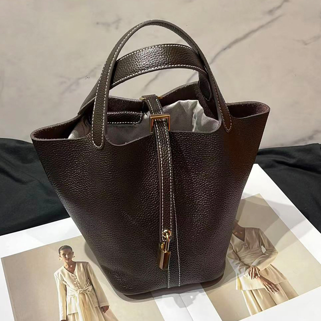 [PD1145] Barenia Faugurg leather size 18cm  Smooth Soft bucket bag with woven pouch for women [PD1145]