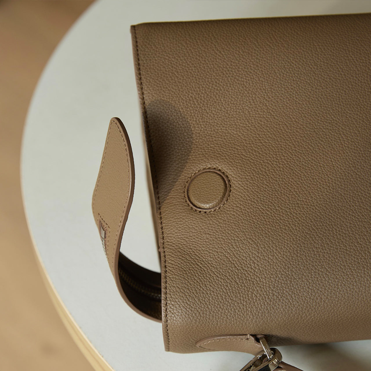 [PD1155] Top-grade grain cowhide leather with lychee texture — genuine leather handbag, shoulder bag, crossbody bag, elegant messenger bag PD1155
