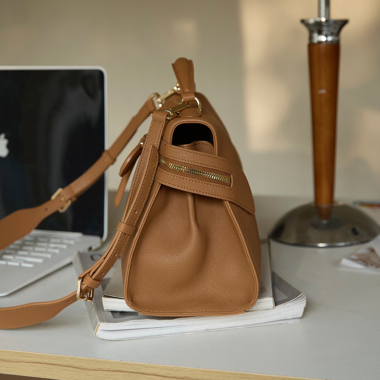 [PD1155] Top-grade grain cowhide leather with lychee texture — genuine leather handbag, shoulder bag, crossbody bag, elegant messenger bag PD1155