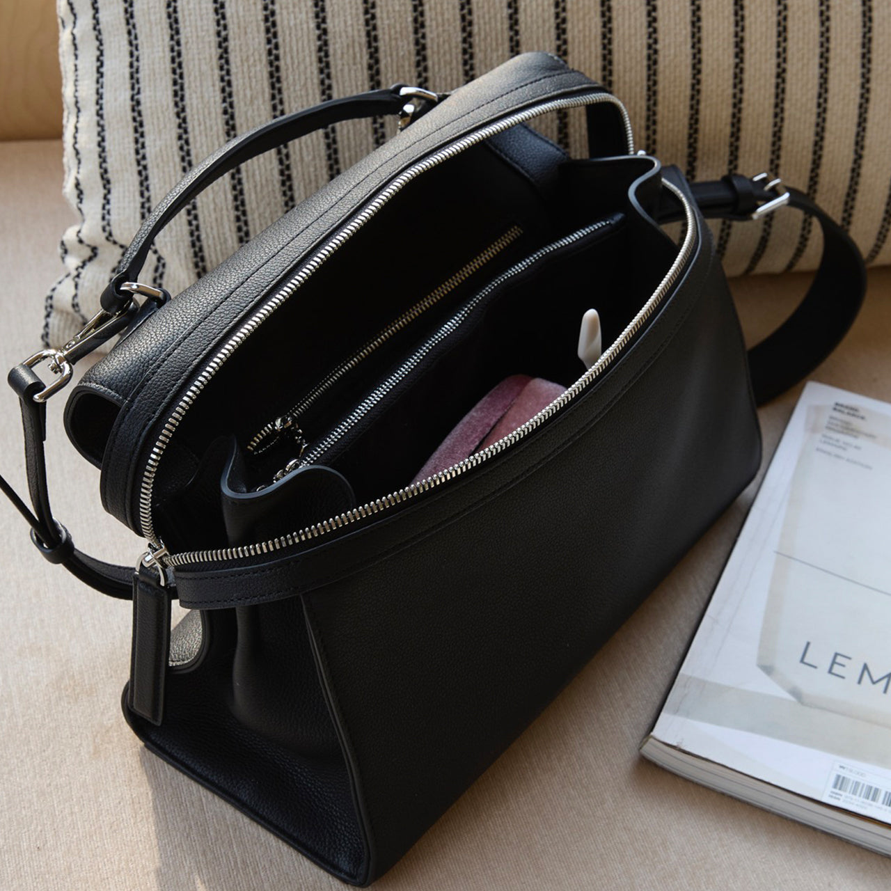 [PD1155] Top-grade grain cowhide leather with lychee texture — genuine leather handbag, shoulder bag, crossbody bag, elegant messenger bag PD1155
