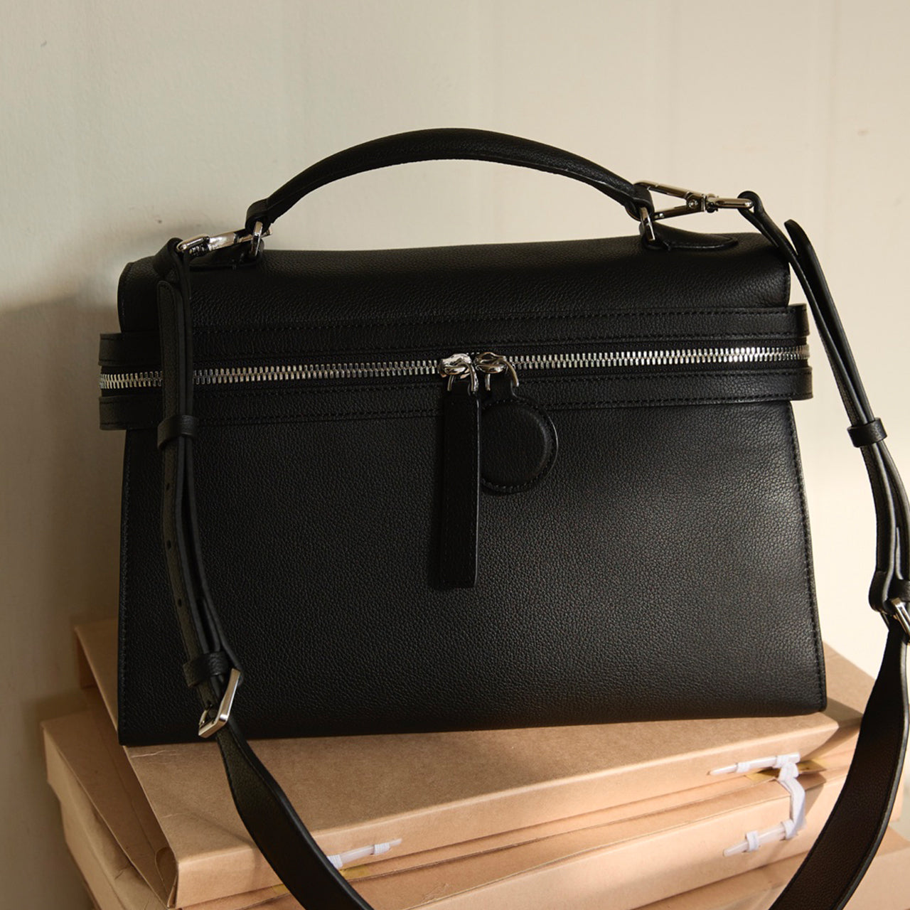 [PD1155] Top-grade grain cowhide leather with lychee texture — genuine leather handbag, shoulder bag, crossbody bag, elegant messenger bag PD1155