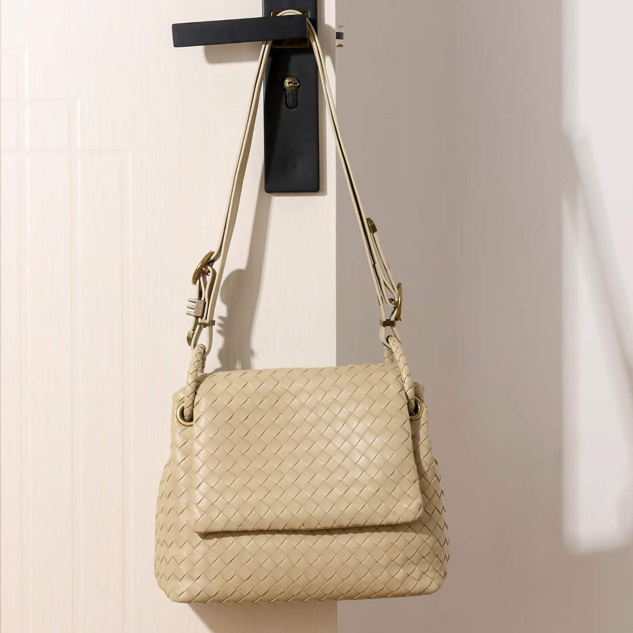 [PD1162] Sheepskin Leather Woven Flap Bag, Large Capacity Soft Genuine Leather Shoulder Crossbody Sling Bag PD1162