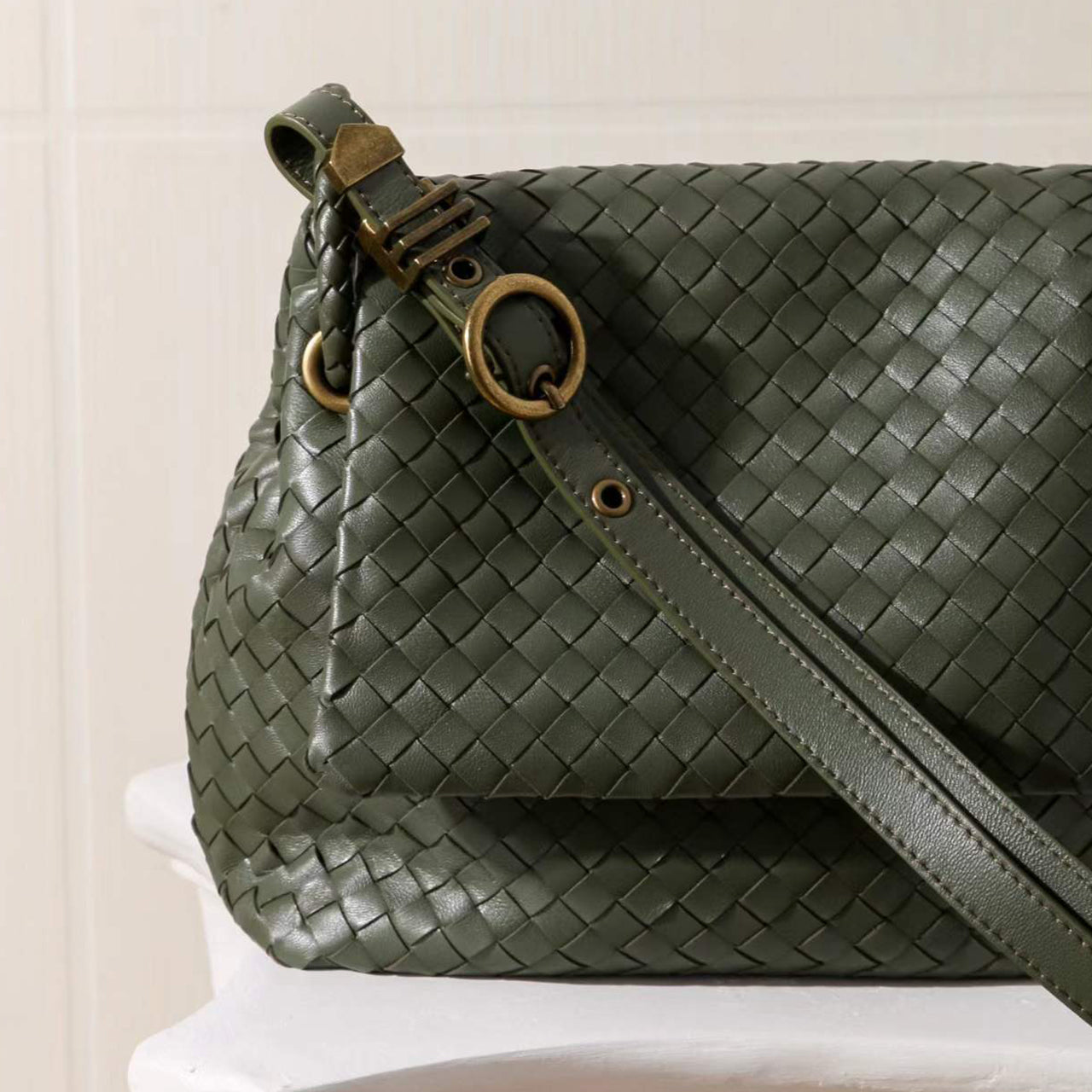 [PD1162] Sheepskin Leather Woven Flap Bag, Large Capacity Soft Genuine Leather Shoulder Crossbody Sling Bag PD1162