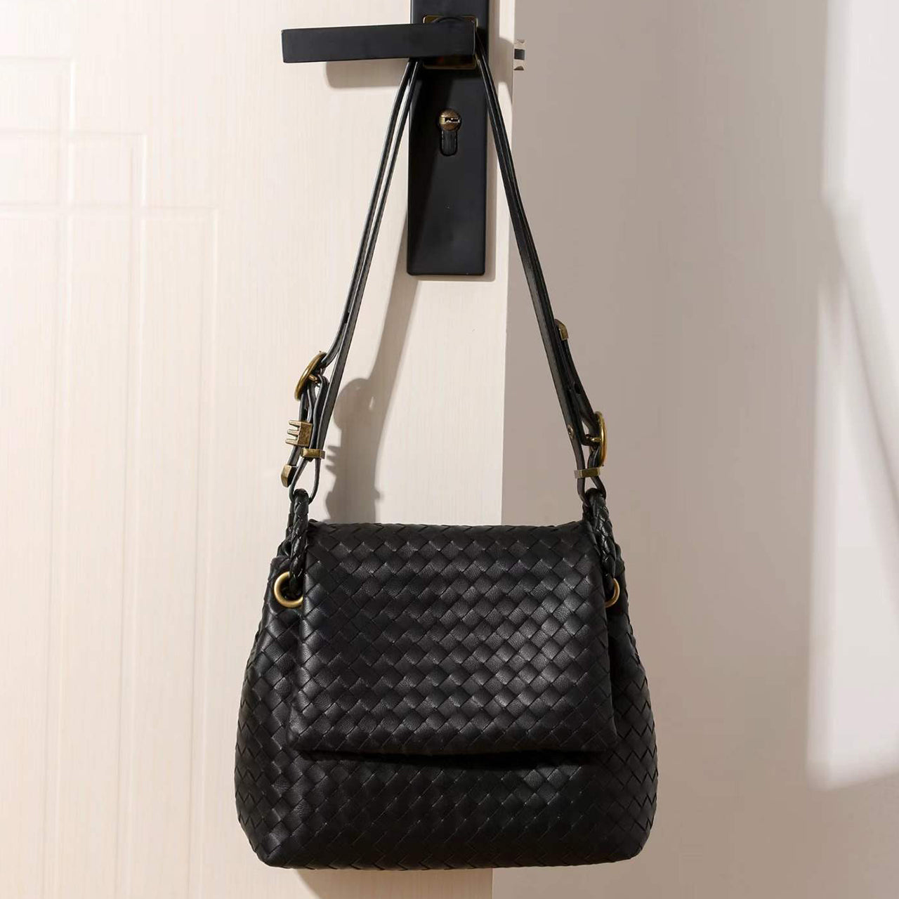 [PD1162] Sheepskin Leather Woven Flap Bag, Large Capacity Soft Genuine Leather Shoulder Crossbody Sling Bag PD1162