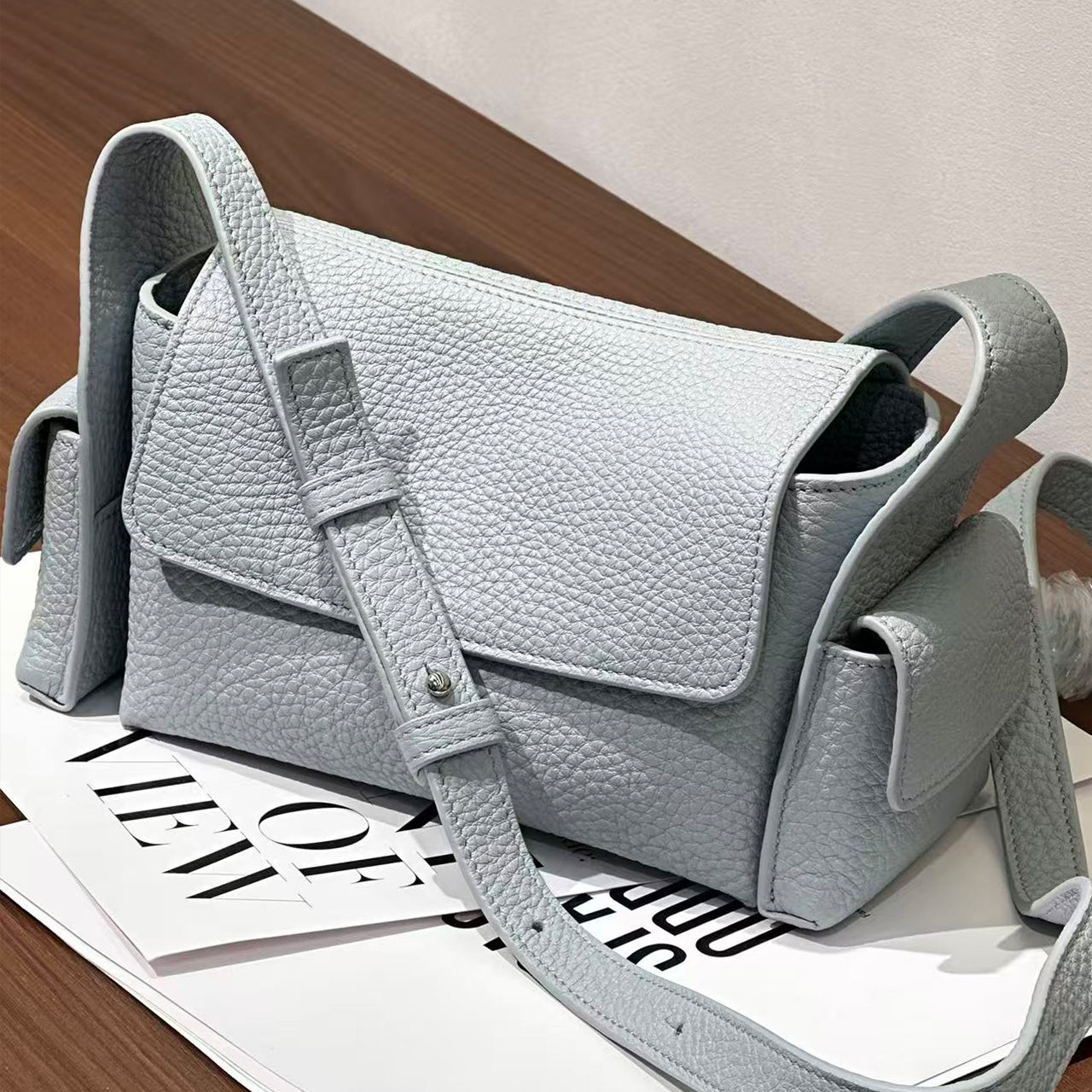 [PD1166] Luxury Grade Cowhide Leather Boston Crossbody Shoulder Bag – No Handles, Full-Grain Leather Women’s Purse, Elegant & Gift-Ready PD1166