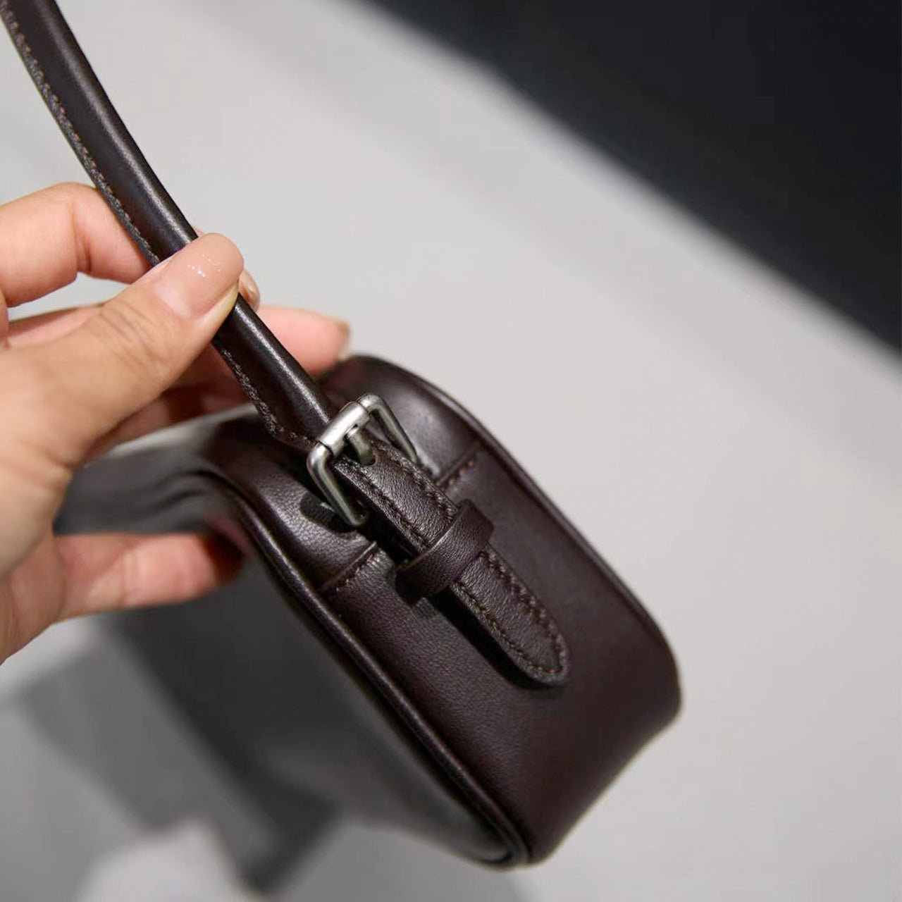 [PD1175] Top-Grain Sheep Leather Shoulder & Crossbody Camera Bag, Small PD1175