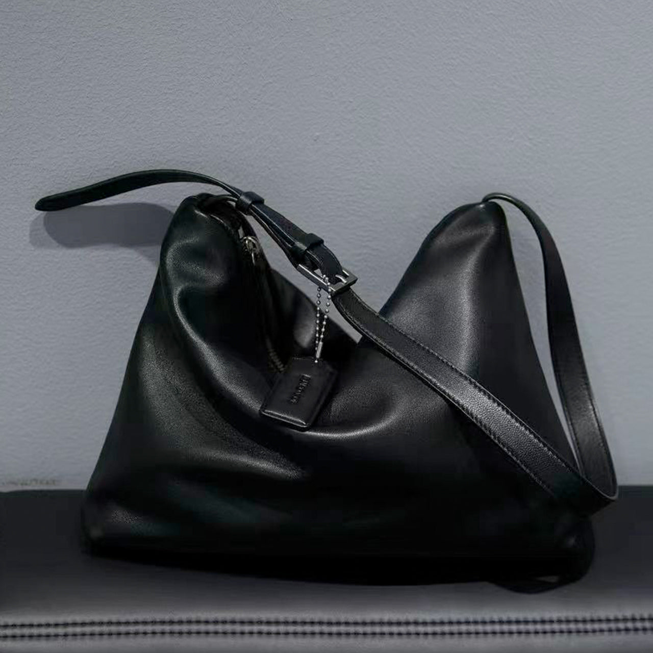 [PD1176] Top-Grain Sheep Leather Tote Shoulder & Crossbody Bag PD1176