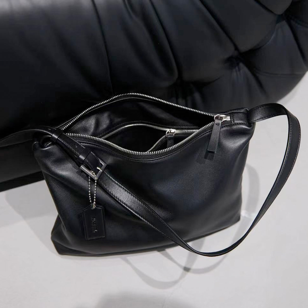 [PD1176] Top-Grain Sheep Leather Tote Shoulder & Crossbody Bag PD1176