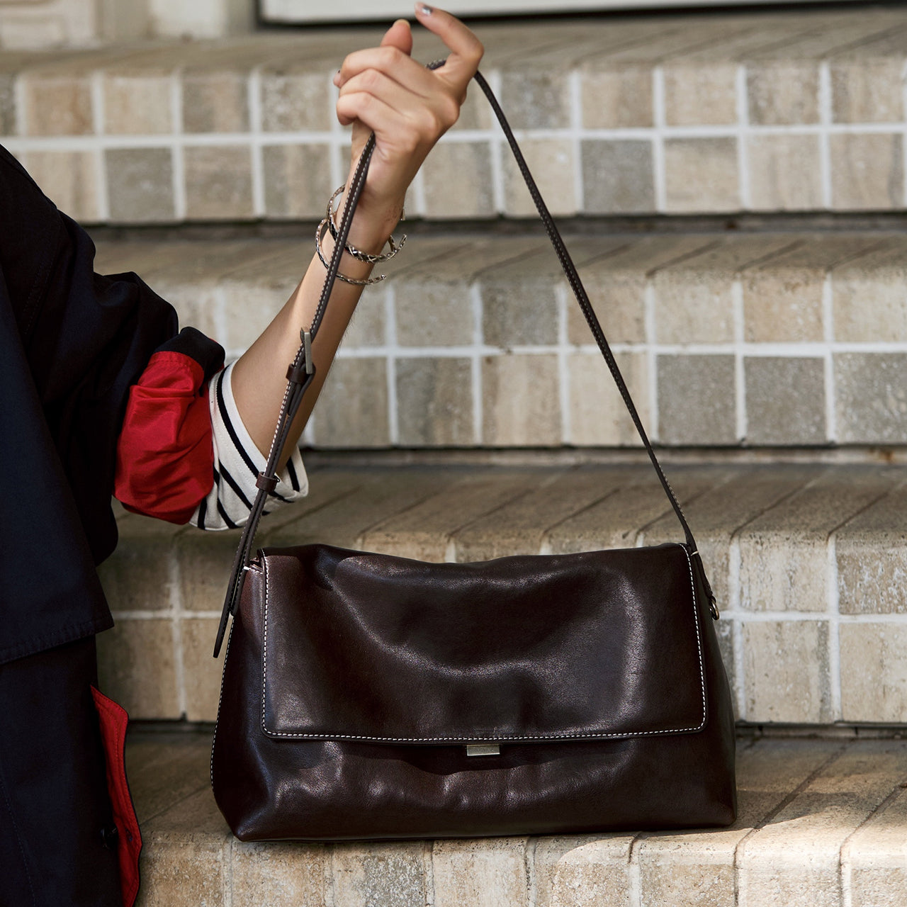 [PD1187] Women's Full-Grain Vegetable-Tanned Cowhide Leather Flap Handbag with Shoulder & Crossbody Sling Strap PD1187