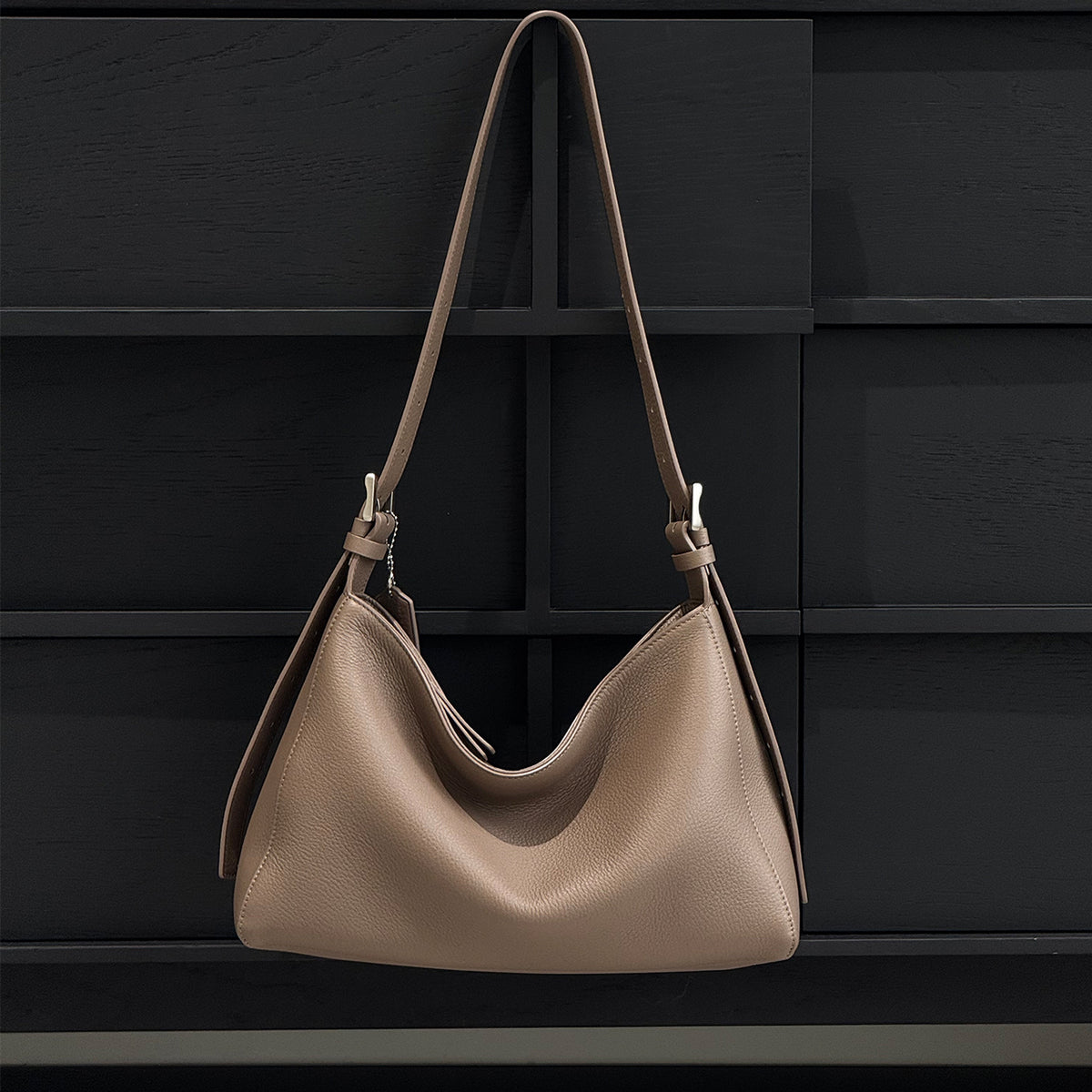 [PD1192] Women's Soft Deer-Grain Top-Grain Cowhide Leather Tote Bag & Hobo Bag – Shoulder, Crossbody & Sling Bag PD1192