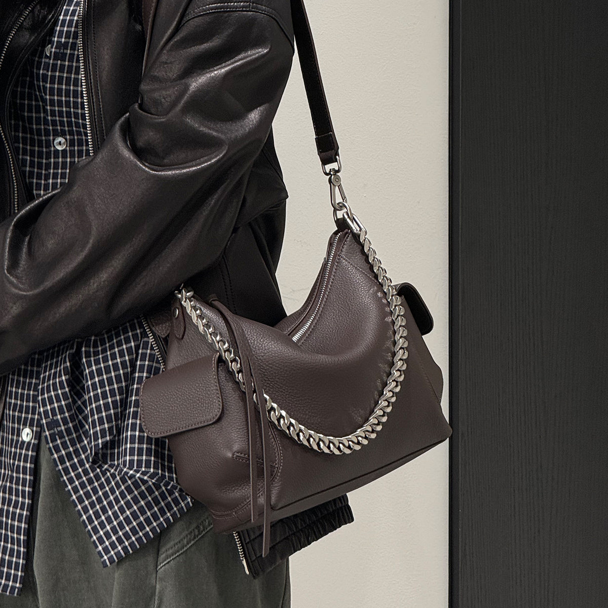 [PD1209] Women's Soft Deer-Grain Top-Grain Cowhide Leather Hobo Bag – Shoulder, Crossbody & Sling Carry PD1209