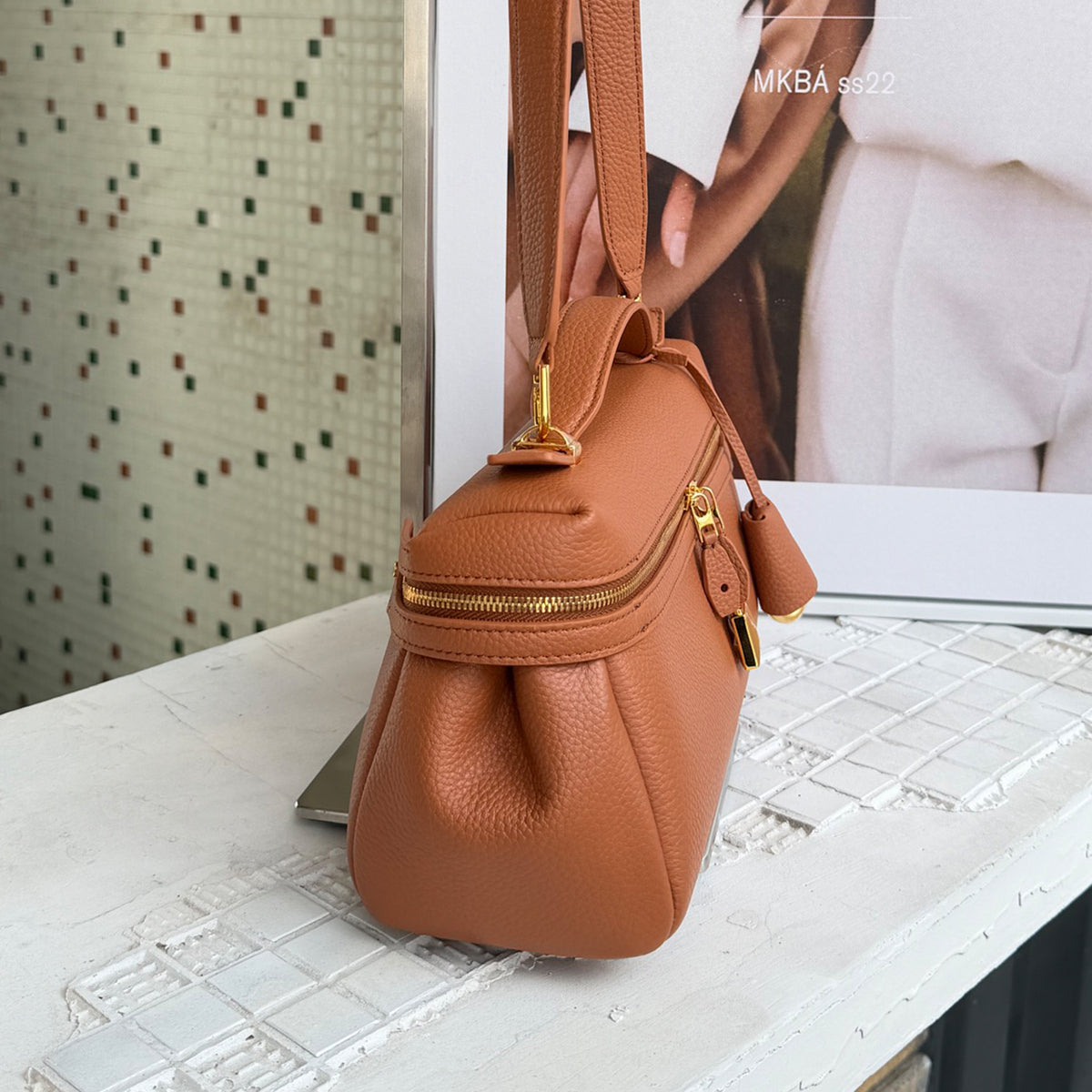 [PD1211] Women's All Leather Full Grain Pebbled Cowhide Handbag with Sheep Leather Lining – Multi Way Gold Lock Crossbody Bag with Detachable Straps PD1211