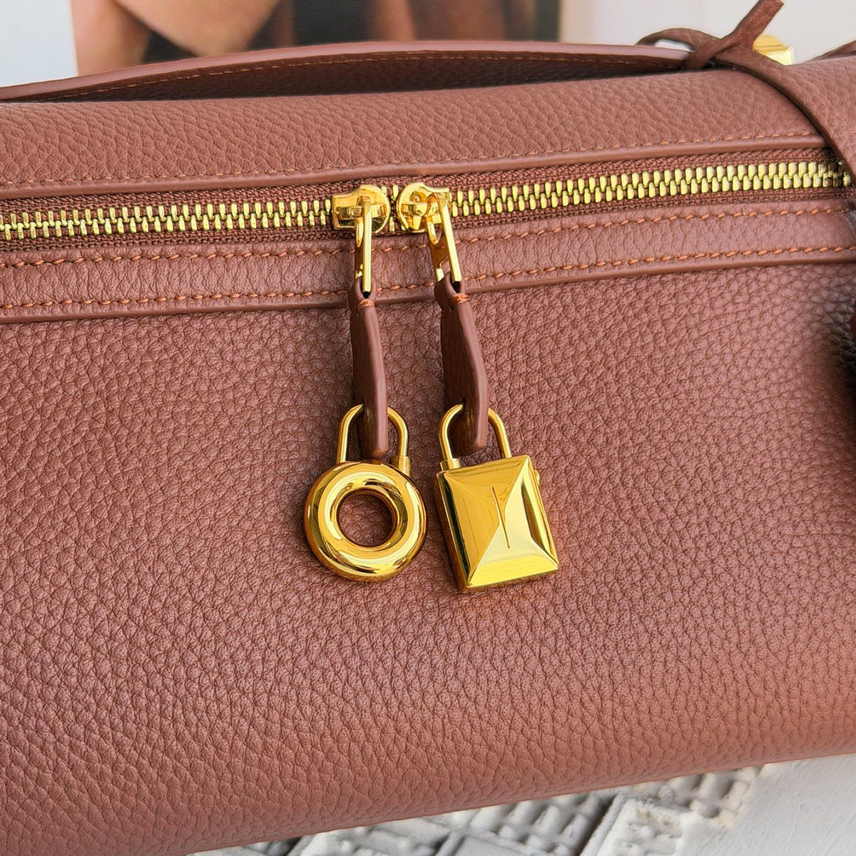 [PD1211] Women's All Leather Full Grain Pebbled Cowhide Handbag with Sheep Leather Lining – Multi Way Gold Lock Crossbody Bag with Detachable Straps PD1211