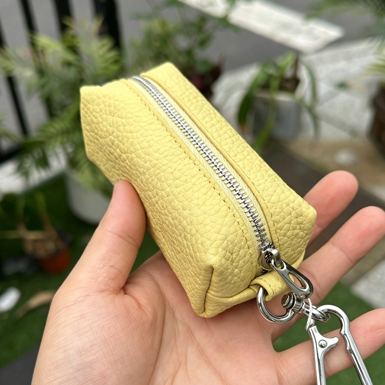 [PZ0010] Cream Strip Cow Leather Divider Storage Pouch, Litchi Grain Mini Key Lipstick Earbud Bag, Portable Insert Purse Matches Large Handbags for Internal Organization PZ0010
