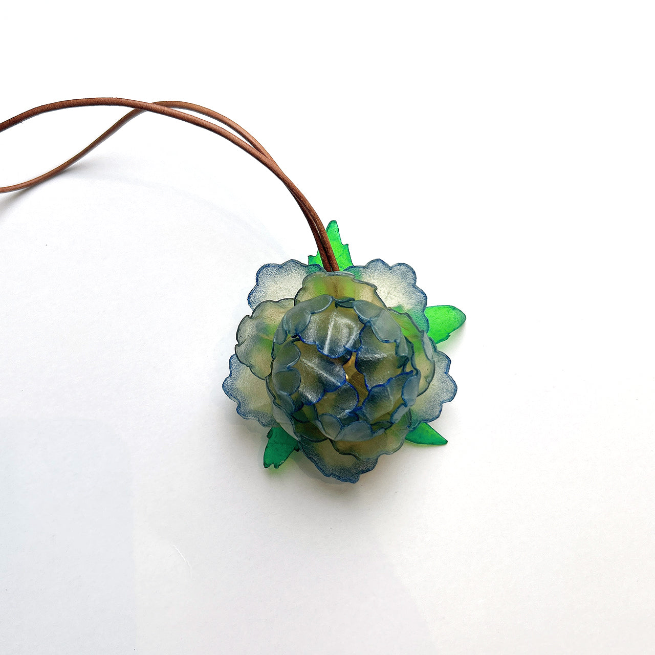 [ PZ0017] Rare-finds Handmade Full Cowhide Shadow Puppet - Lotus Flower Ornament/Pendant PZ0017