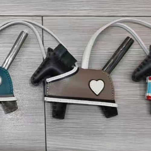 [PZ0009] Horse with Cape Hand-made sheepskin real leather Pony charm for bags PZ0009